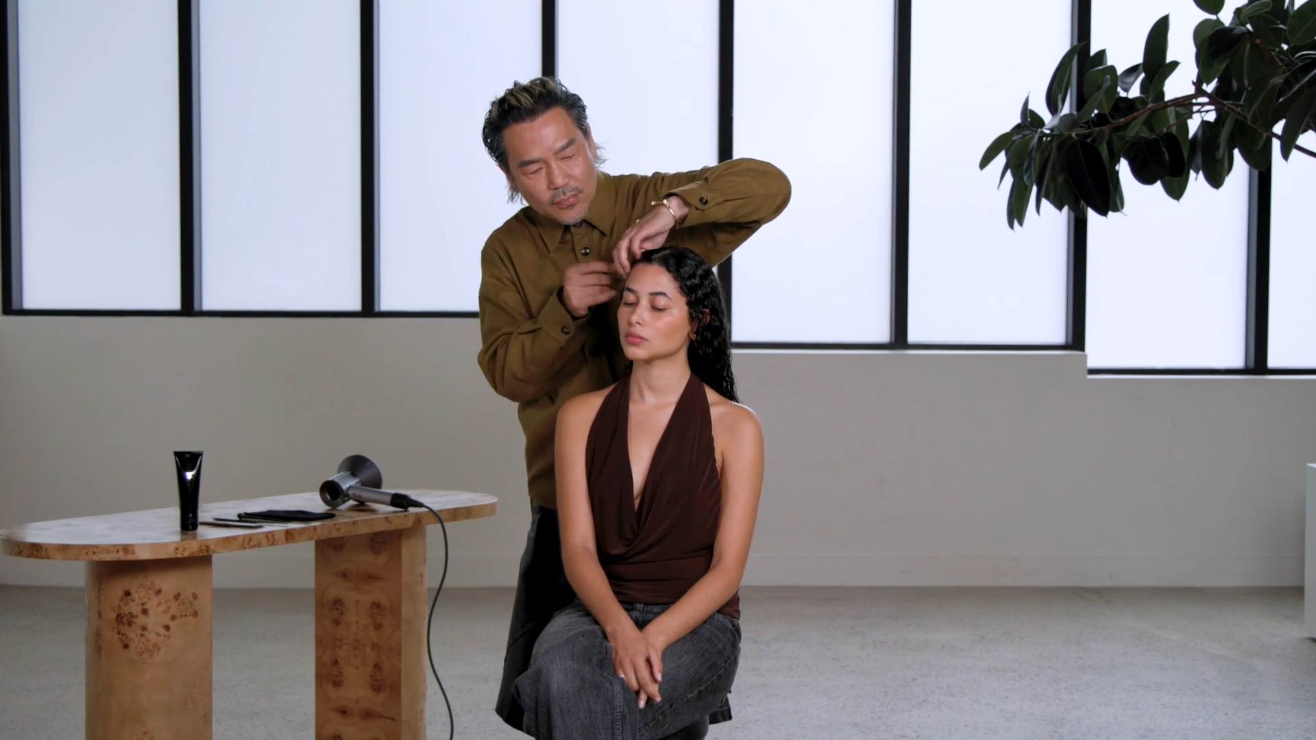 How to Apply Crème for Style with Kien Hoang